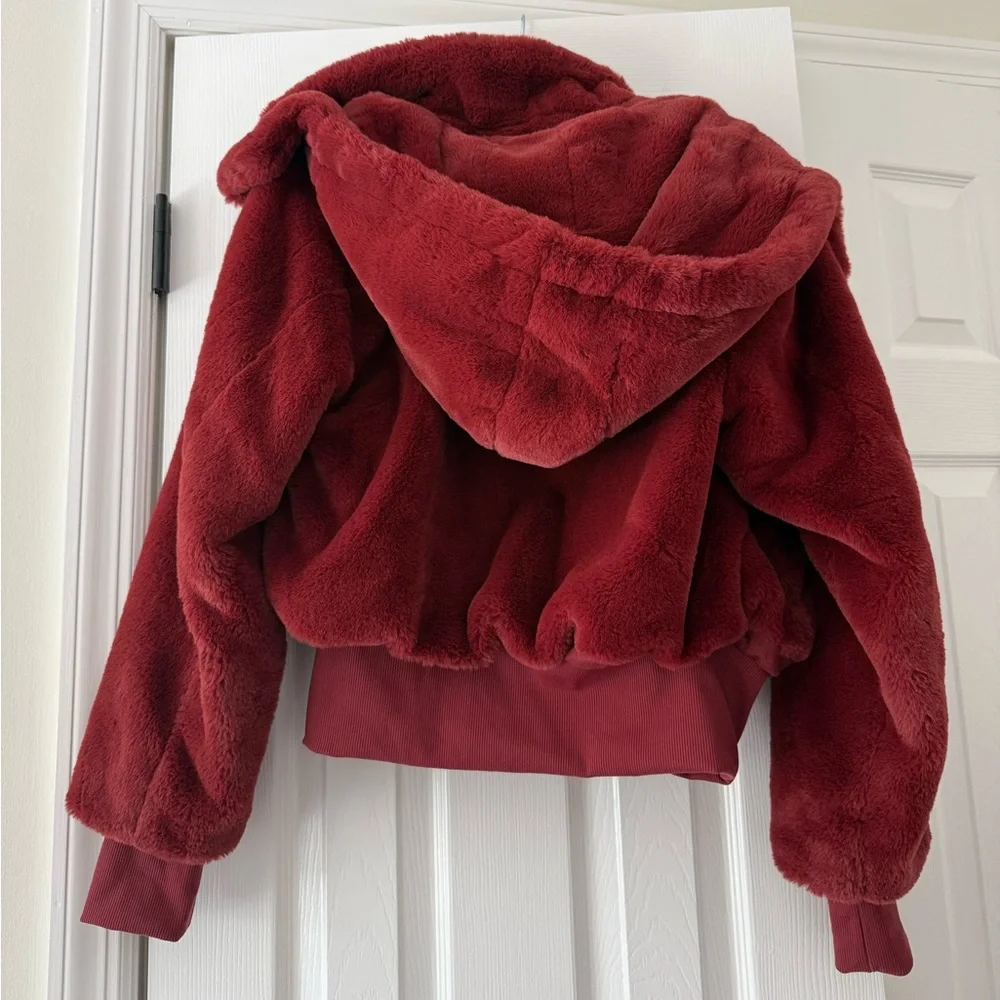 ALO Yoga Faux Fur Hooded Full Zip Jacket Burgundy Red